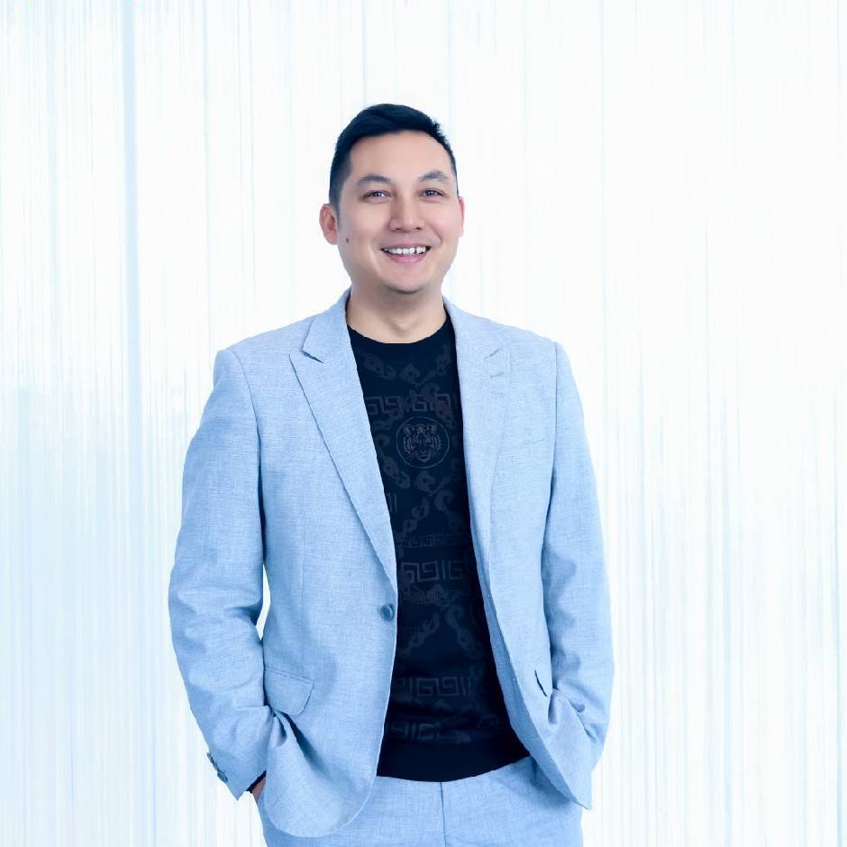 老蔡（蔡少歆）— 广州华讯企业管理顾问，企业AI落地培训负责人